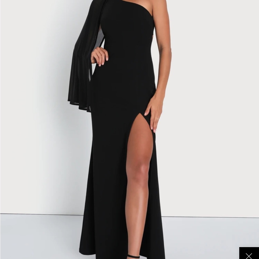 Lulus Majestic Attitude Black Cape Sleeve